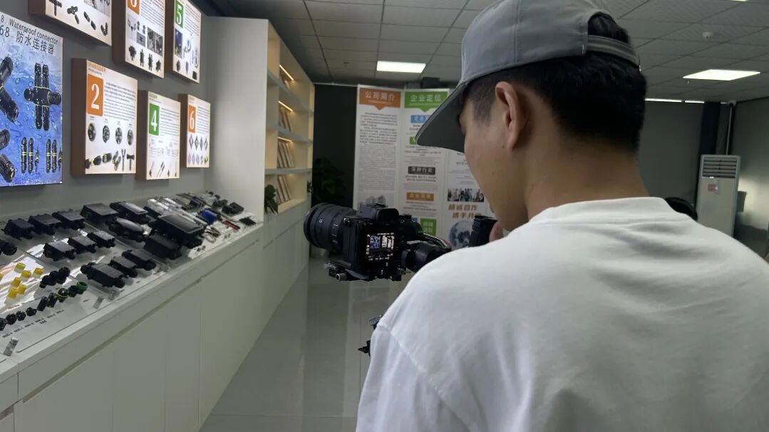 1764910776698194.jpg 5.jpg